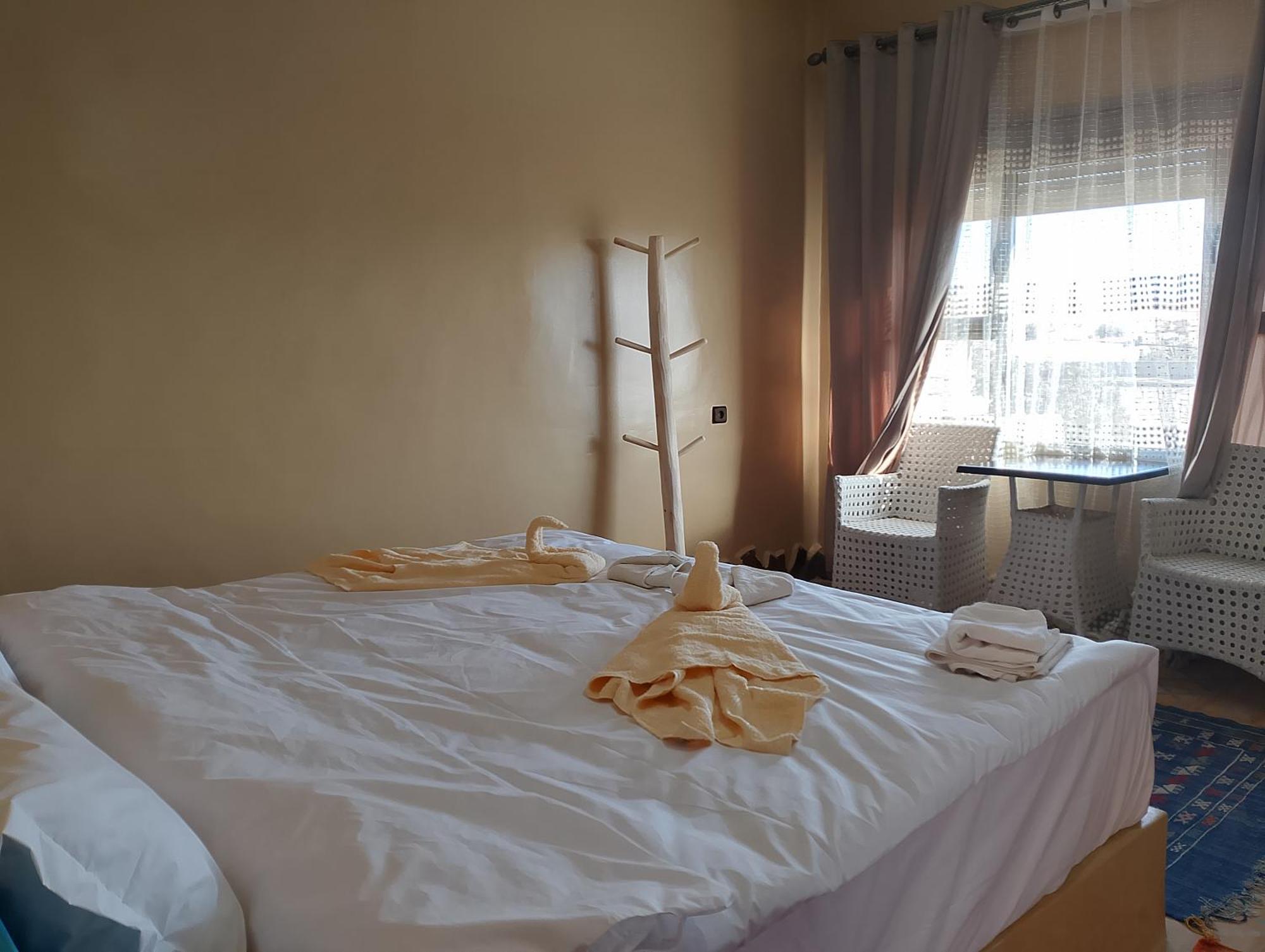 メルズーガ オーベルジュ ロアシス Bed & Breakfast エクステリア 写真